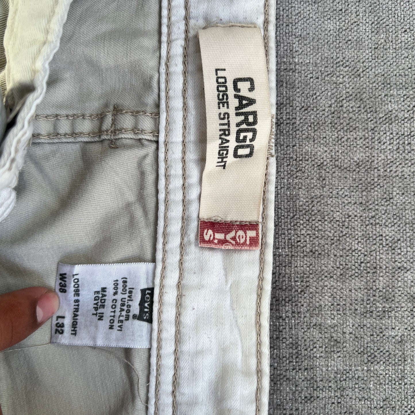 Levi’s Cargo Baggy Jeans