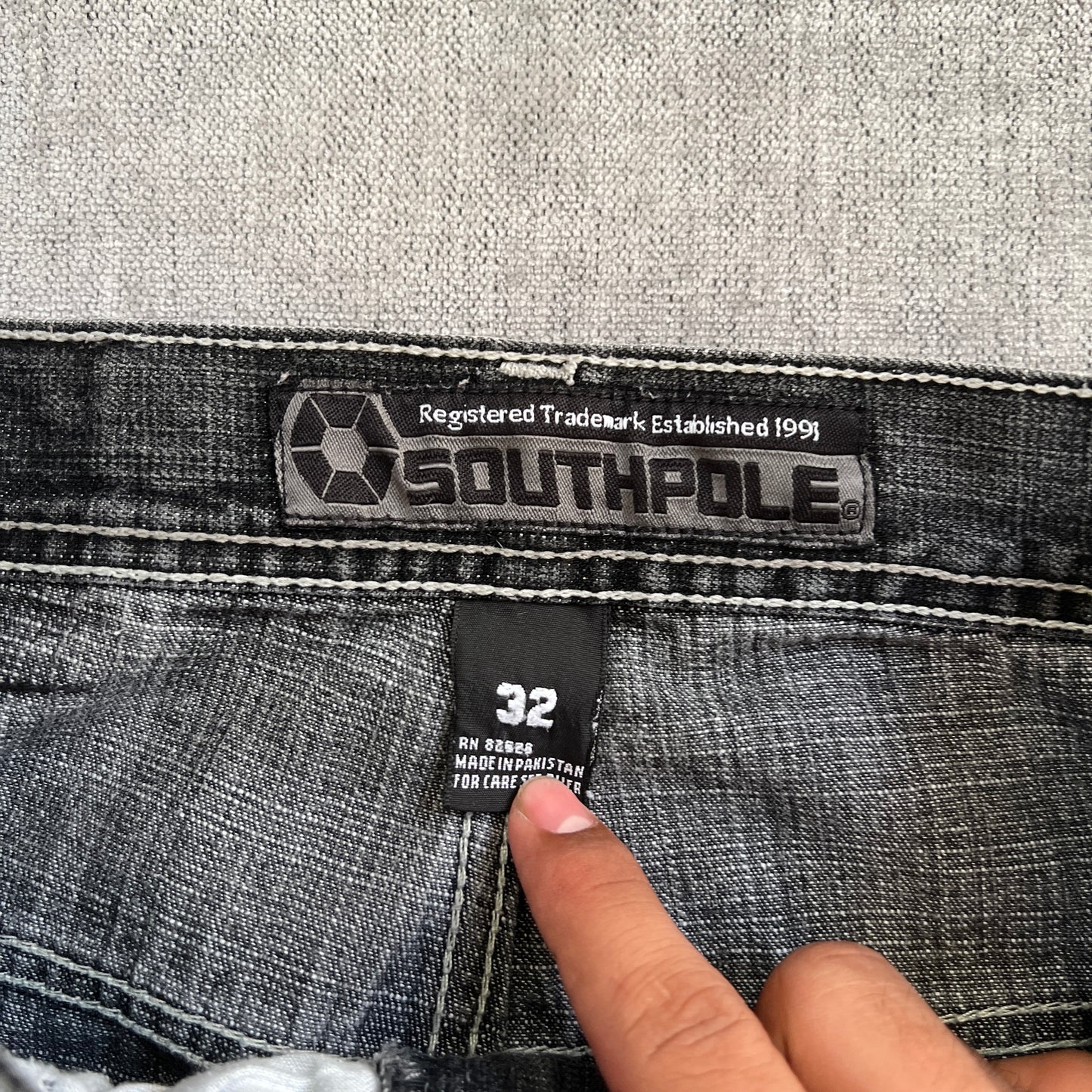 Southpole Red Tag Baggy Washed Jeans