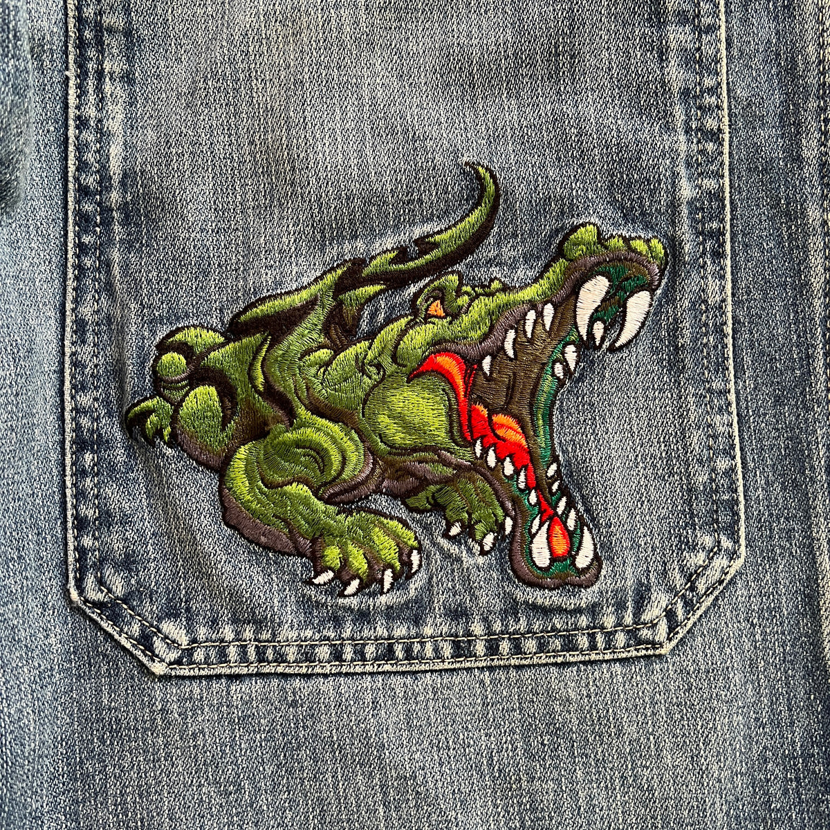 JNCO “Crocodile” Big Pockets Jort