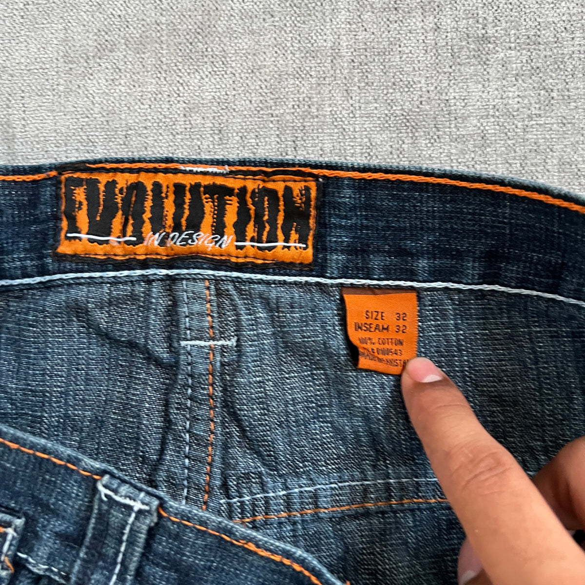 Evolution Baggy Jeans