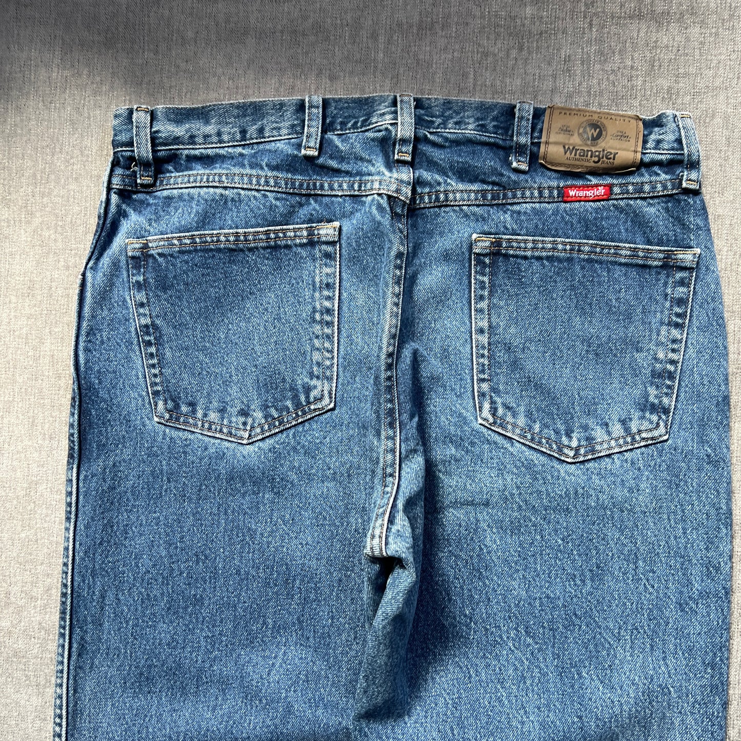 Wrangler Classic Fit Jeans