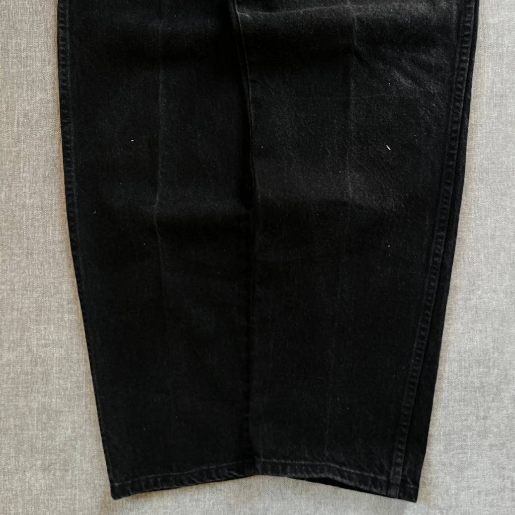 Wrangler Relaxed Fit Black Jeans