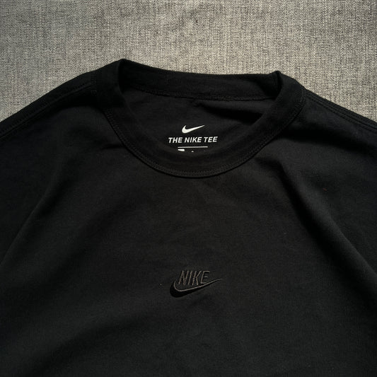 Nike Basic Tee