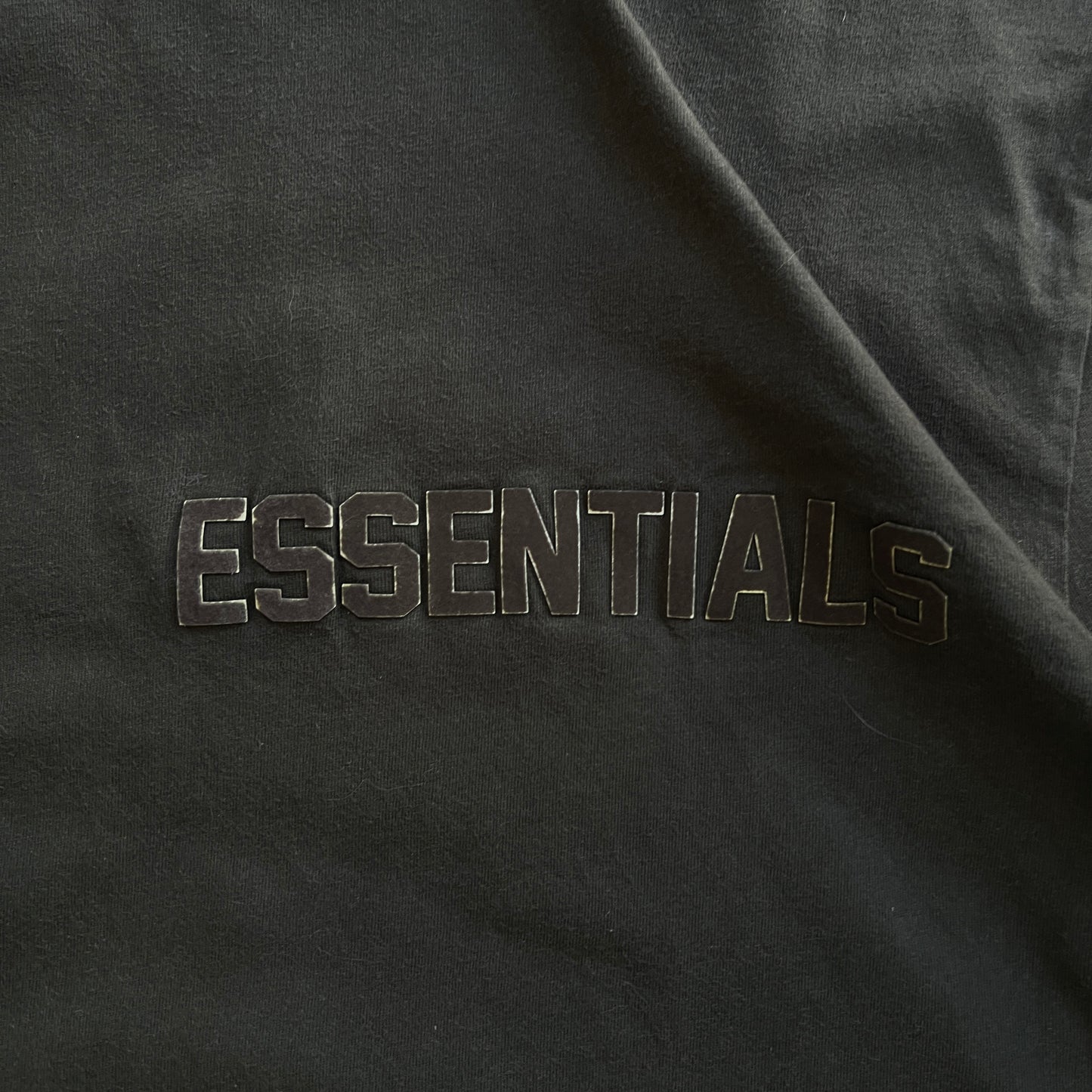 ESSENTIALS Tee