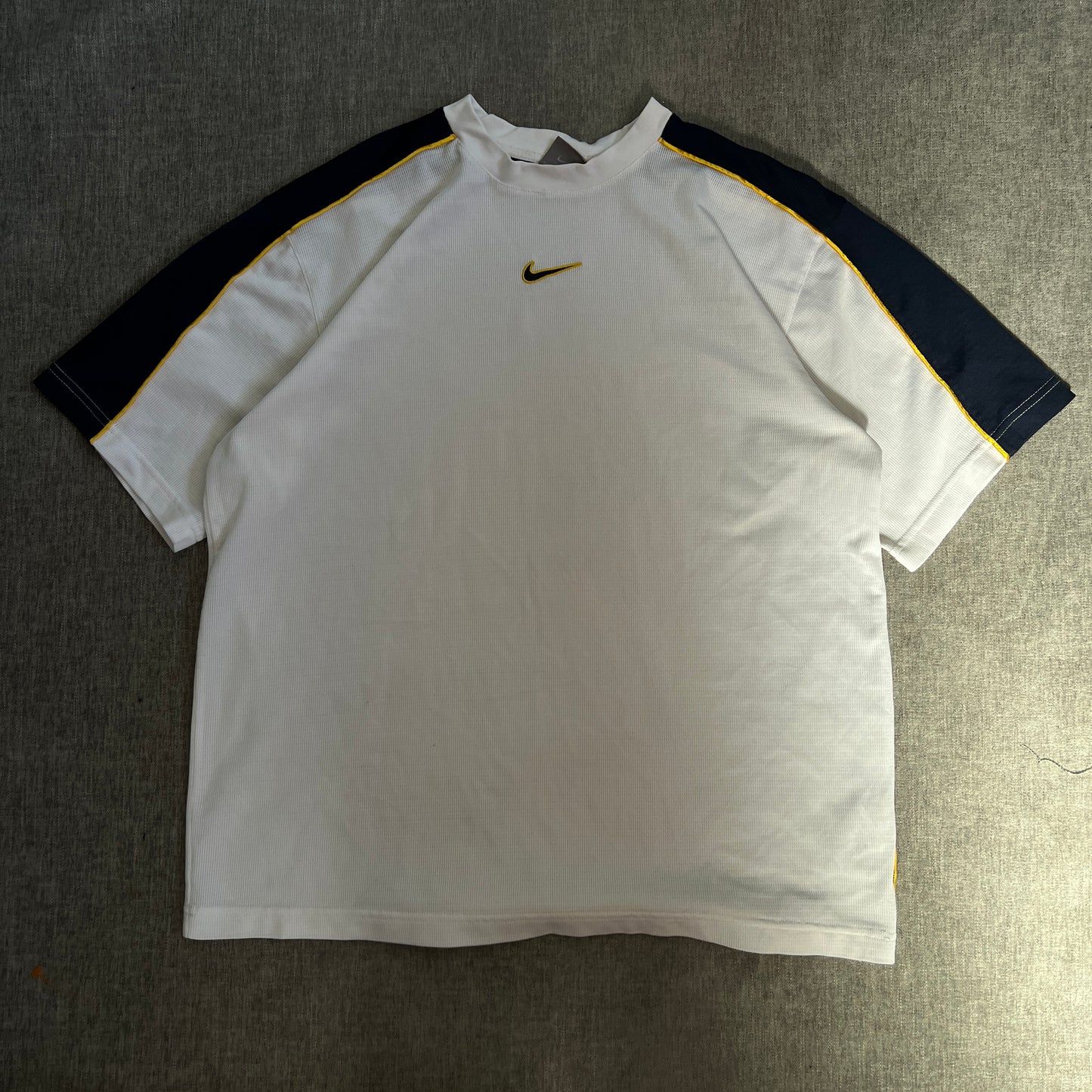 Nike 00s Sport Tee