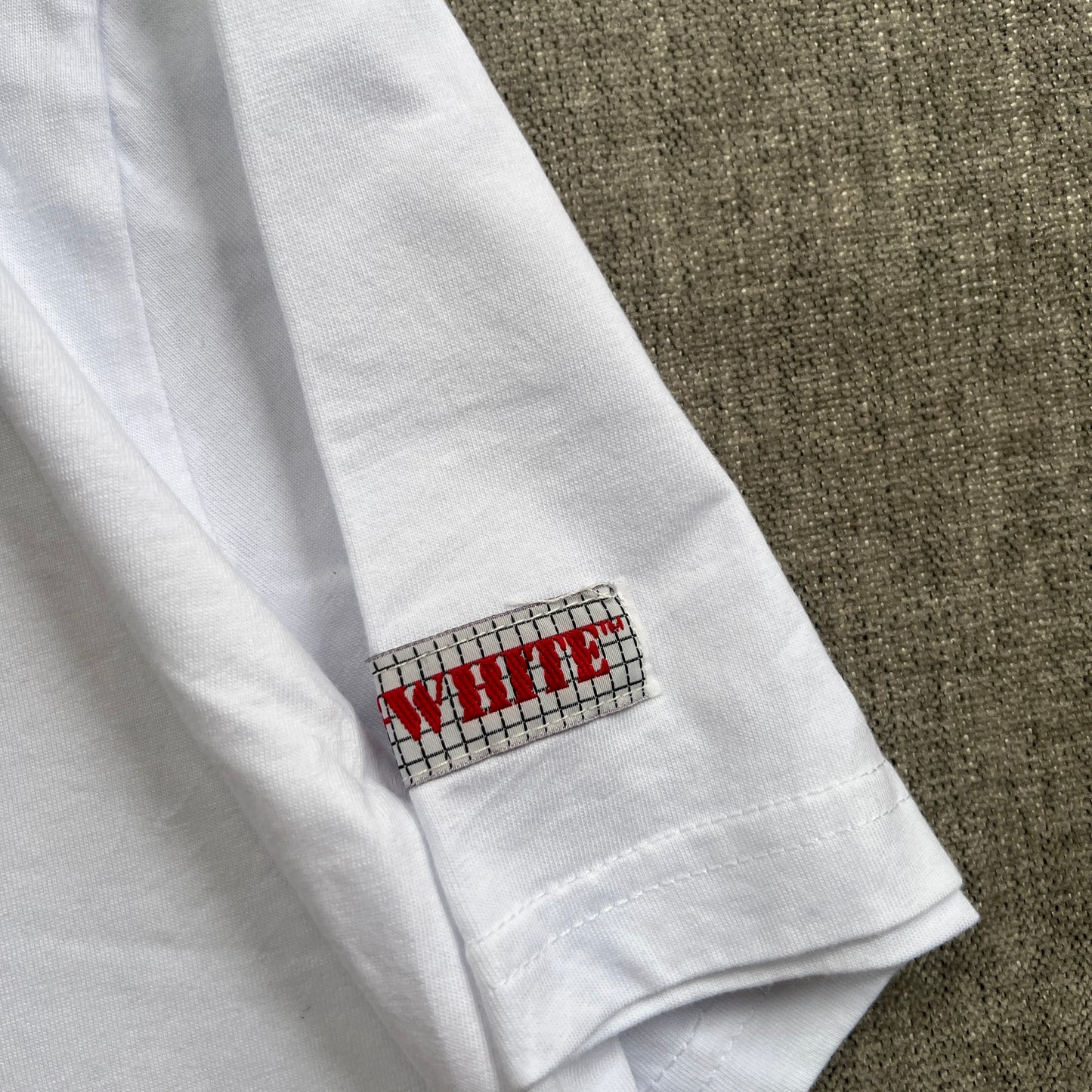 OFF-WHITE Legit Tee