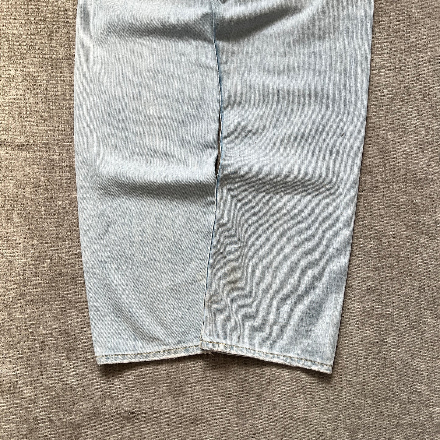 Levis 505 Classic Fit Jeans