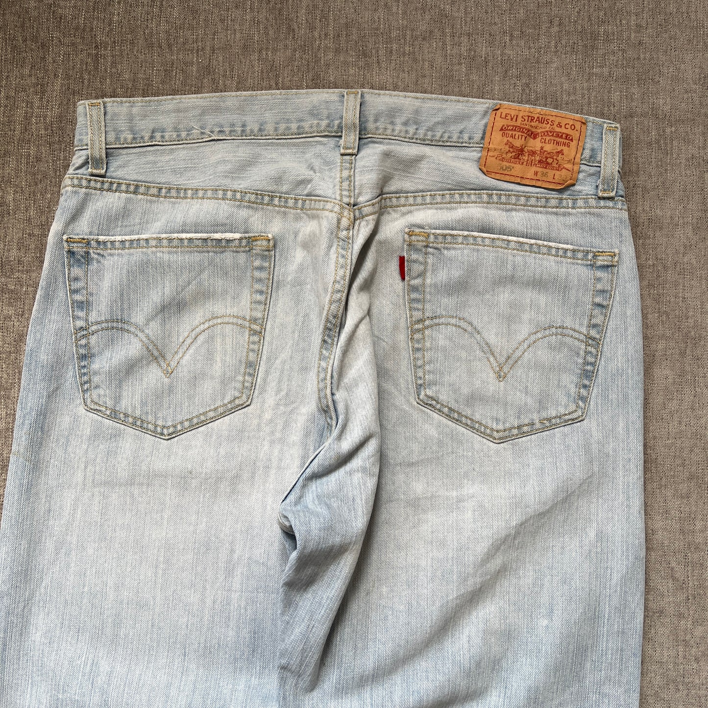 Levis 505 Classic Fit Jeans