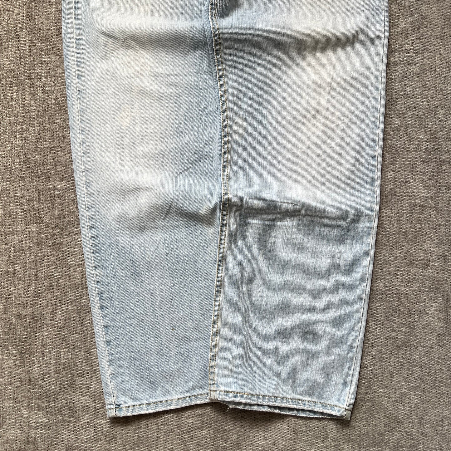 Levis 505 Classic Fit Jeans