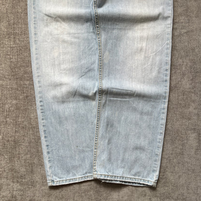 Levis 505 Classic Fit Jeans