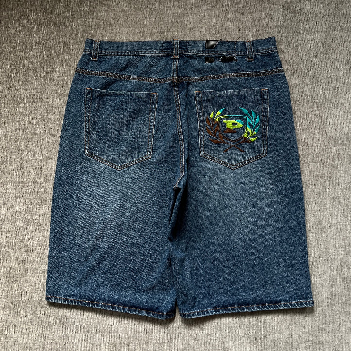 Phat Farm Embroidery Jort