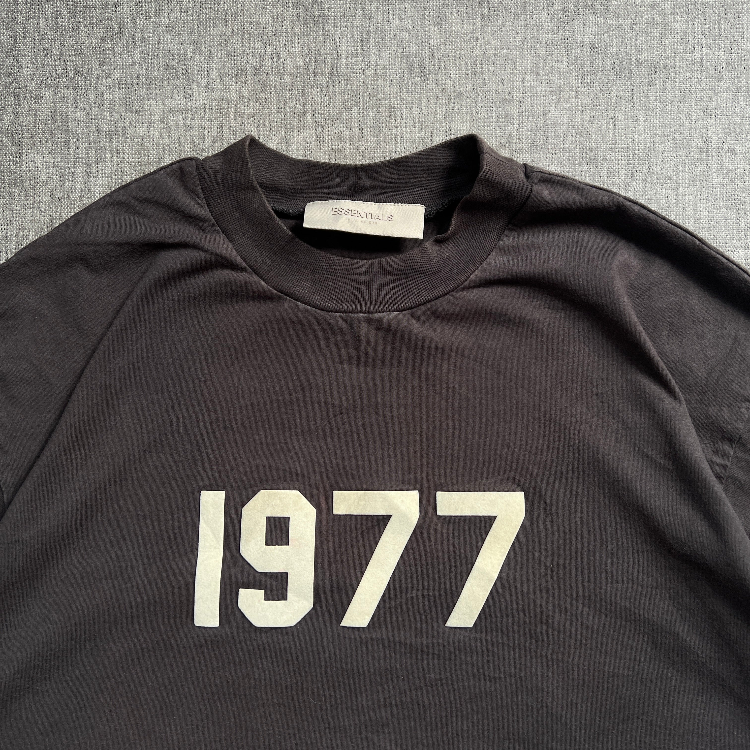 Essentials "1977" Tee