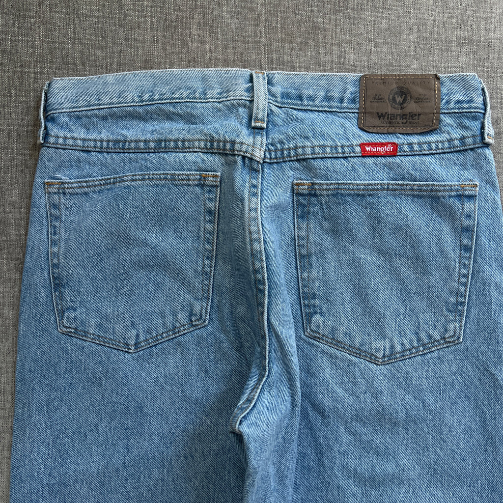 Wrangler Classic Fit Jeans