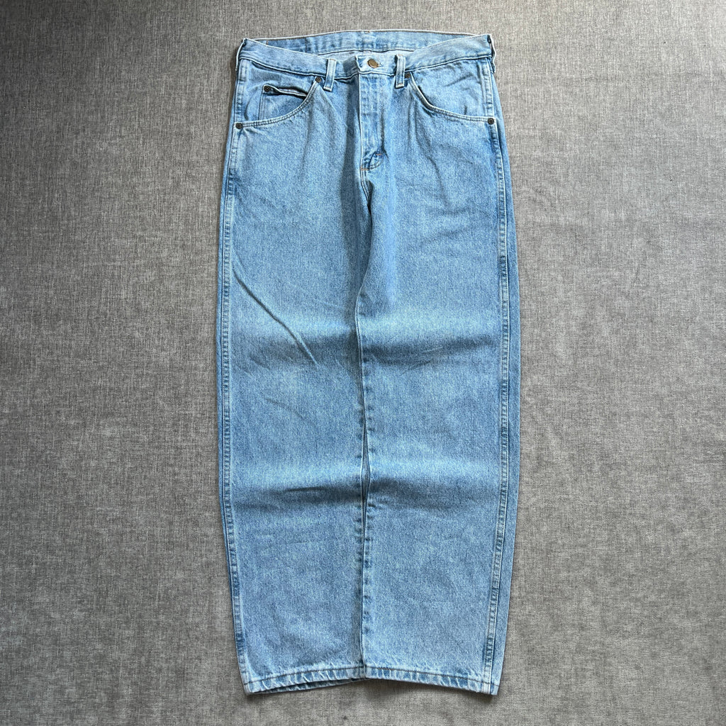 Wrangler Classic Fit Jeans