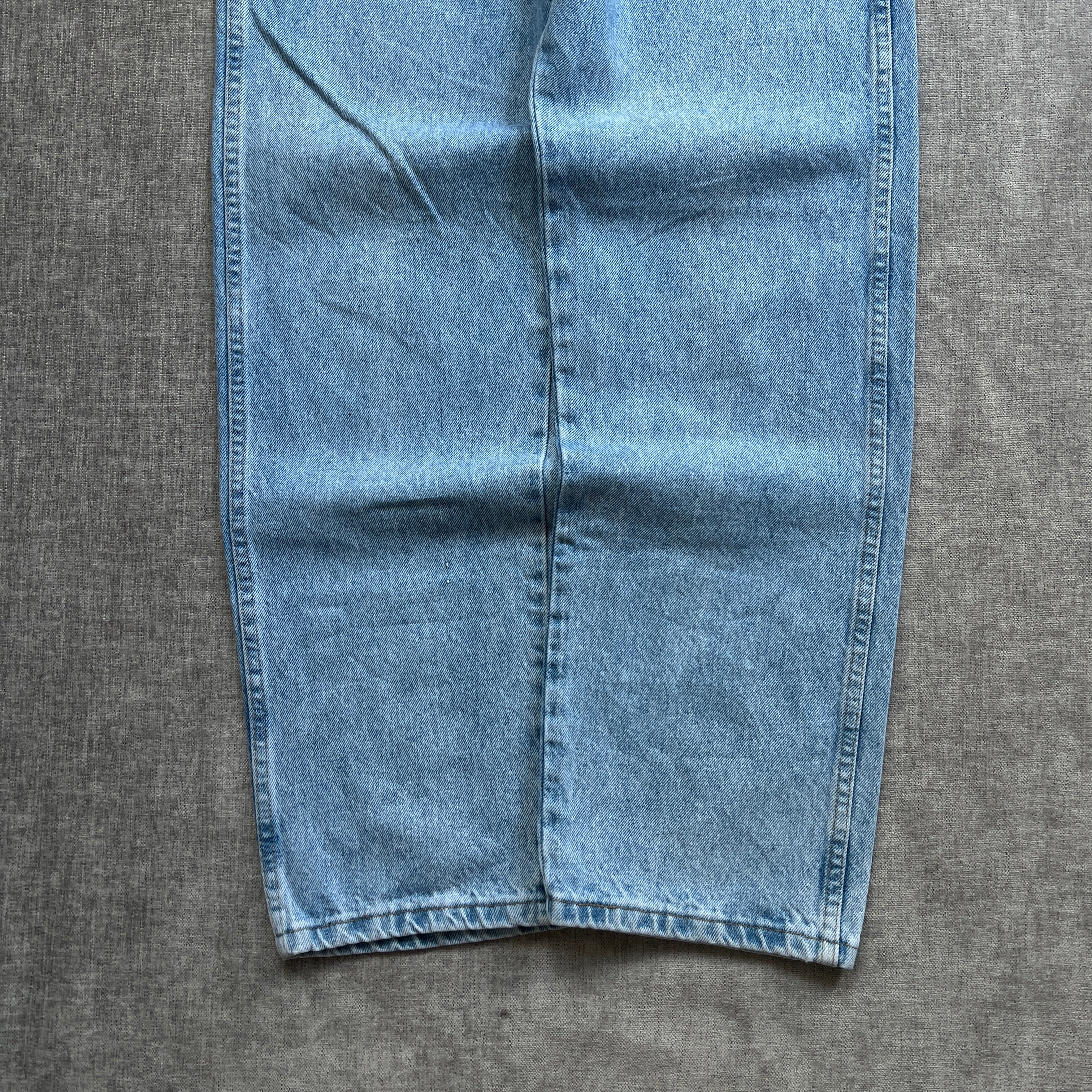 Wrangler Classic Fit Jeans