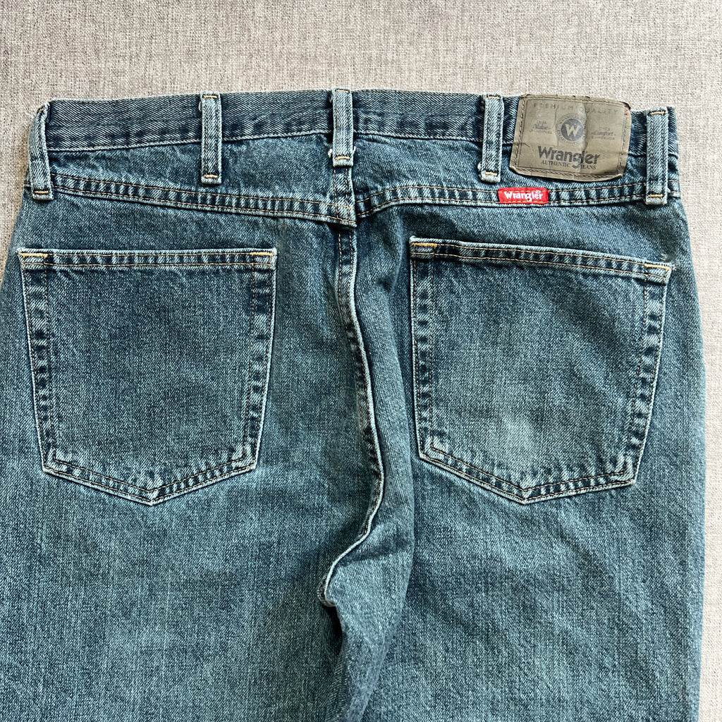 Wrangler Classic Fit Jeans
