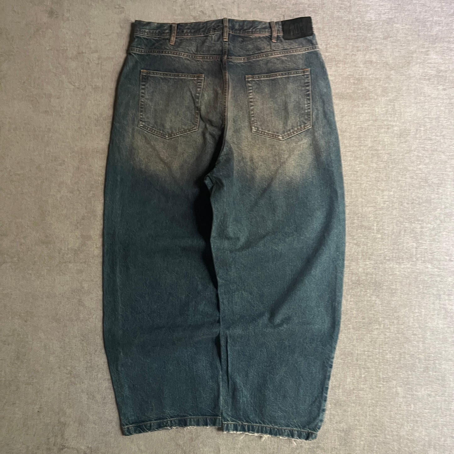 BDG Super Baggy Jeans