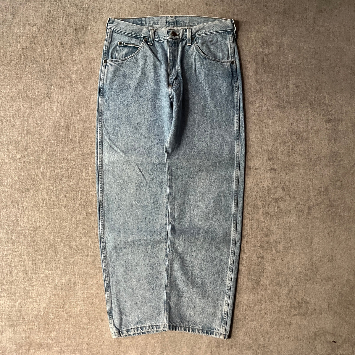Wrangler Relaxed Fit Jeans
