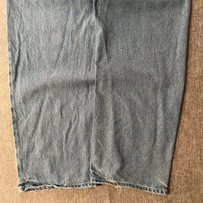 Universal Threat Baggy Jeans