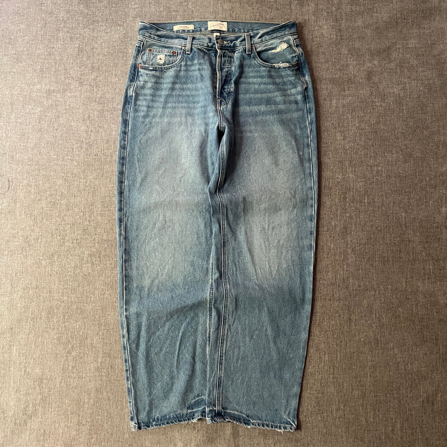 Universal Threat Baggy Jeans