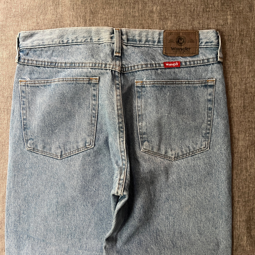 Wrangler Relaxed Fit Jeans