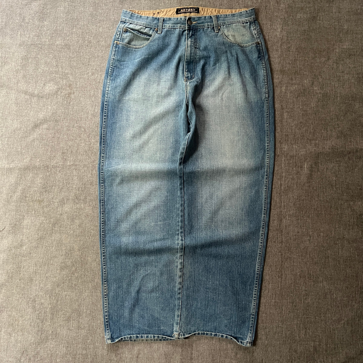 Artery Baggy Washed Jeans