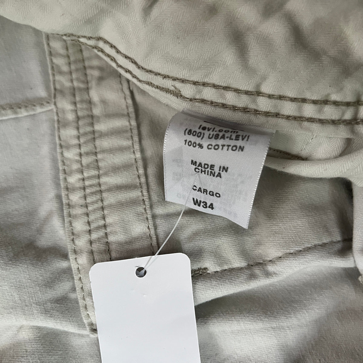 Levis Vintage Cargo Jort